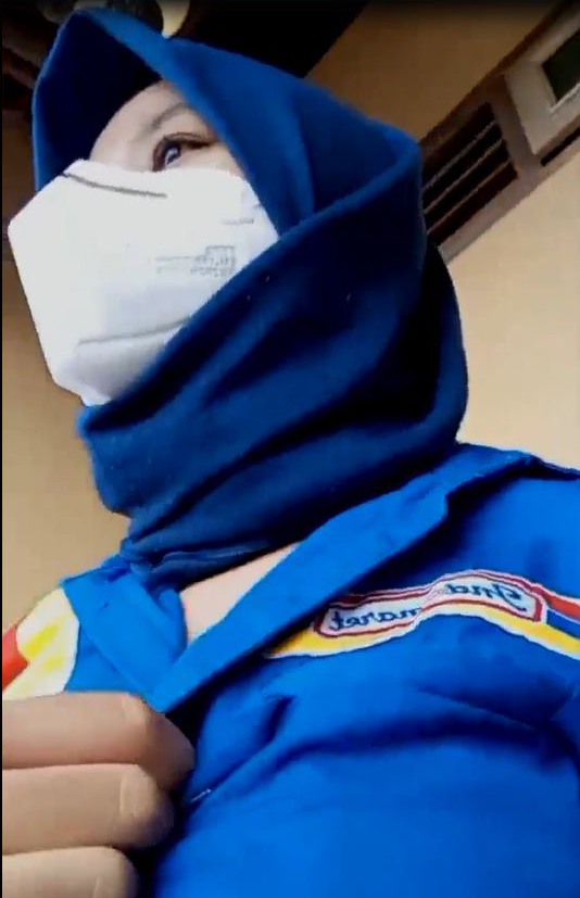 Jilbab Seragam Indomaret Colmek Kesetanan